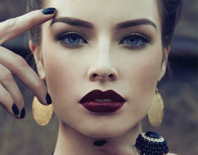 vampy_red_lip_makeup_2-Copy